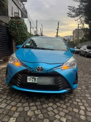 Toyota Yaris 2018 Blue