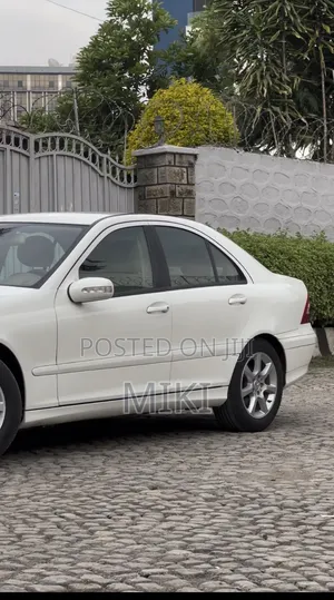 Mercedes-Benz C200 2004 White