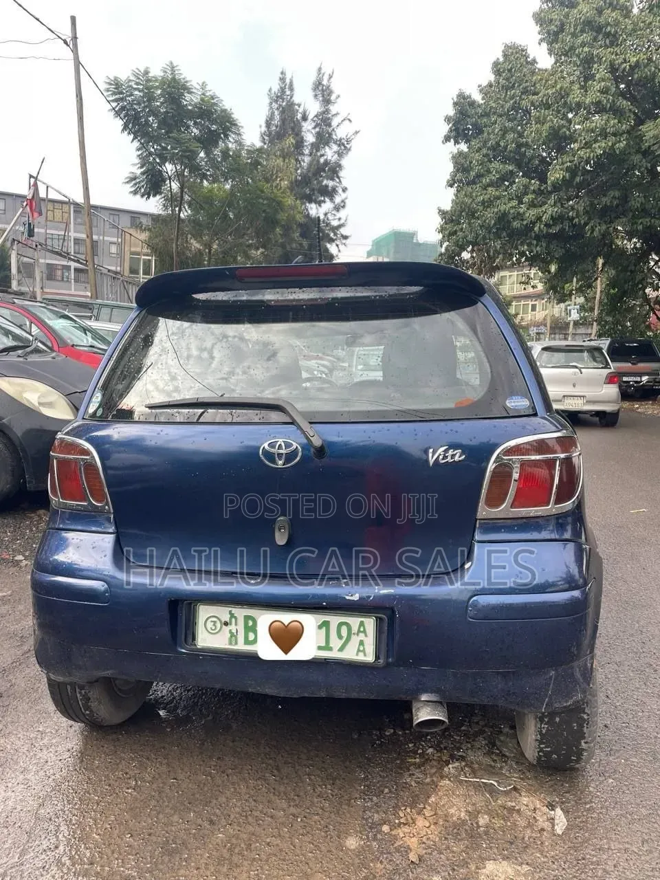 Toyota Vitz 2004 Blue