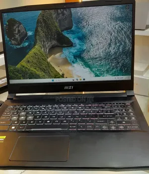 New Laptop MSI Katana 15 16GB Intel Core i7 SSD 1T