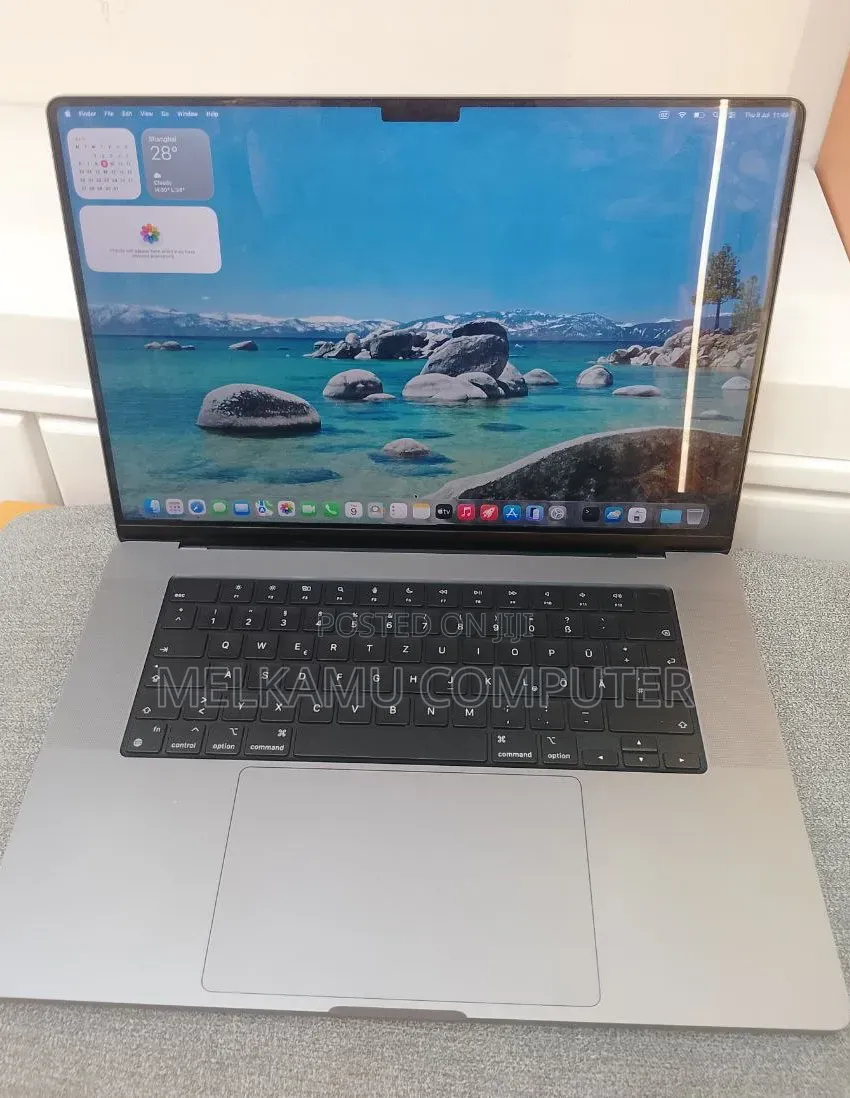 New Laptop Apple MacBook Pro 2021 M1 16GB Apple M1 SSD 512GB