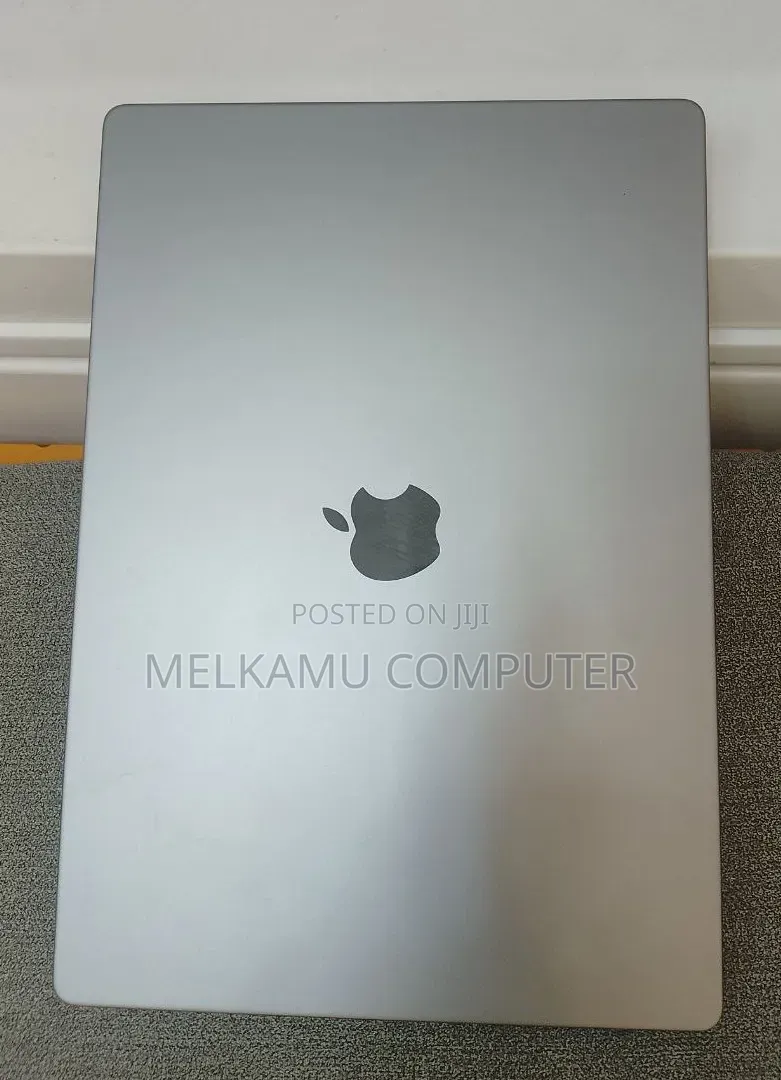 New Laptop Apple MacBook Pro 2021 M1 16GB Apple M1 SSD 512GB