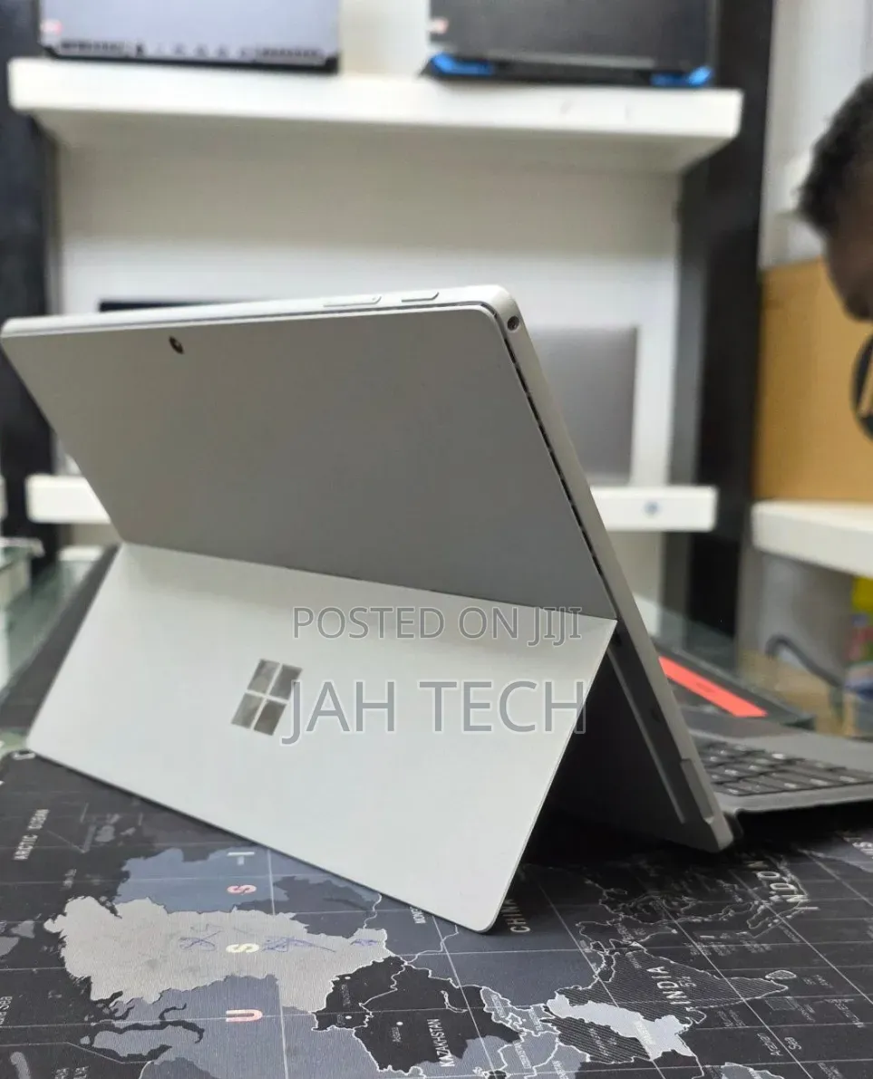 New Laptop Microsoft Surface Pro 7 16GB Intel Core i7 SSD 512GB