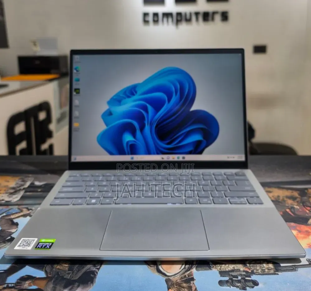 New Laptop Dell Inspiron 15 16GB Intel Core i7 SSD 512GB