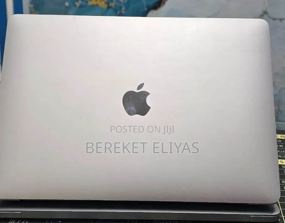 New Laptop Apple MacBook Air 2020 M1 8GB Apple M1 SSD 256GB