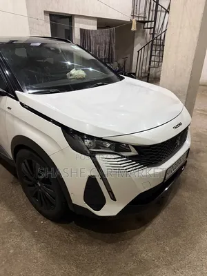 Peugeot 5008 2022 White
