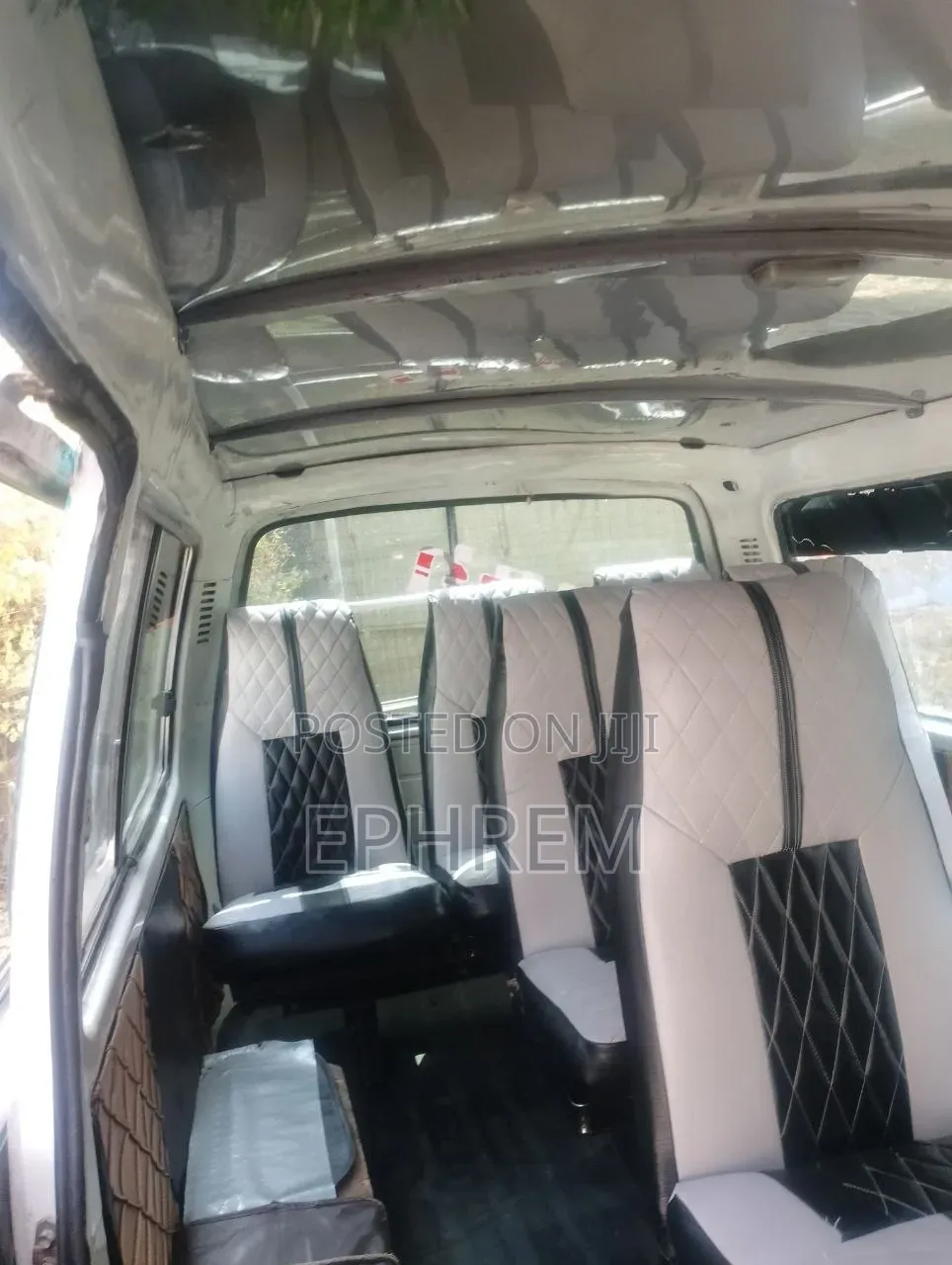 Toyota Hilux 2001 White
