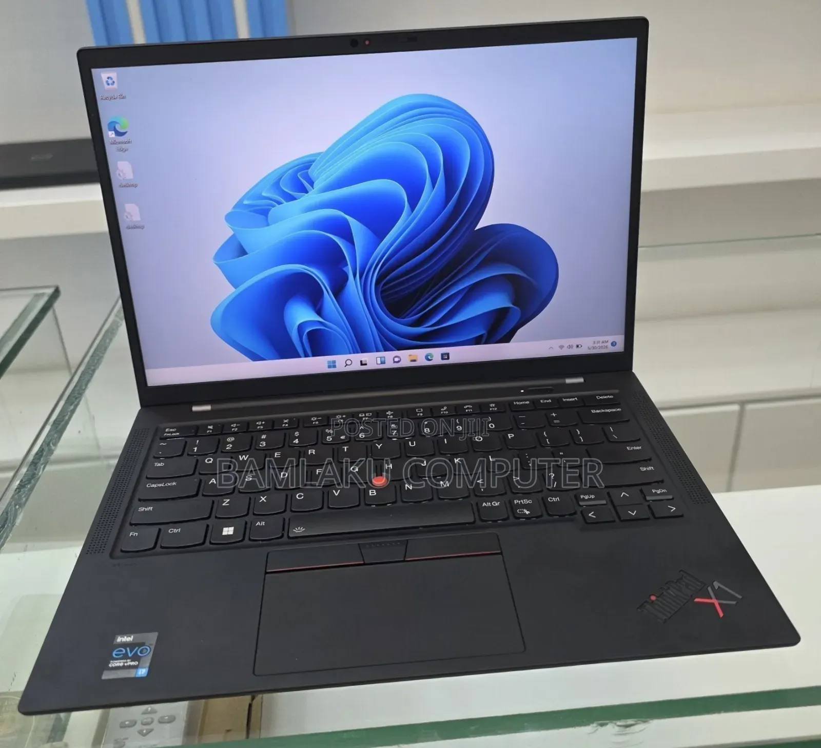 New Laptop Lenovo ThinkPad X1 Carbon 16GB Intel Core i7 SSD 512GB
