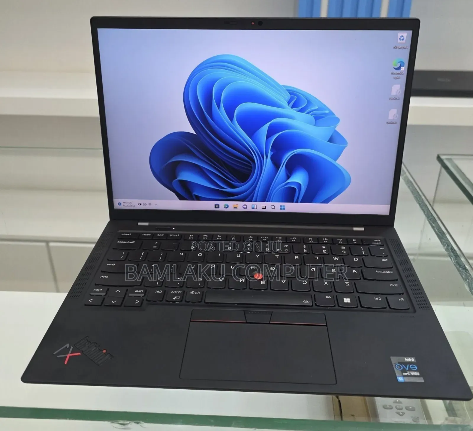 New Laptop Lenovo ThinkPad X1 Carbon 16GB Intel Core i7 SSD 512GB