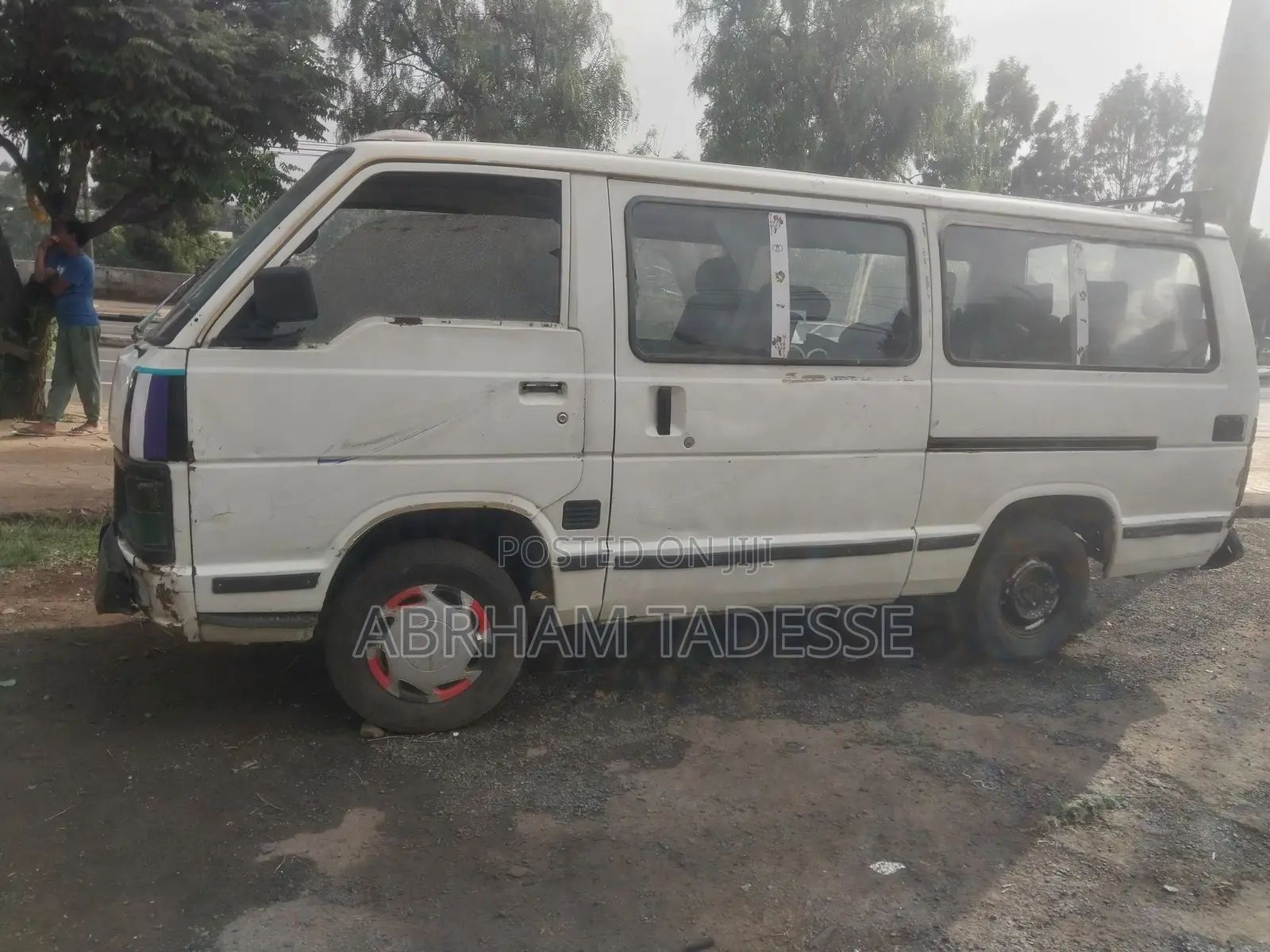 Toyota HiAce 2002 White