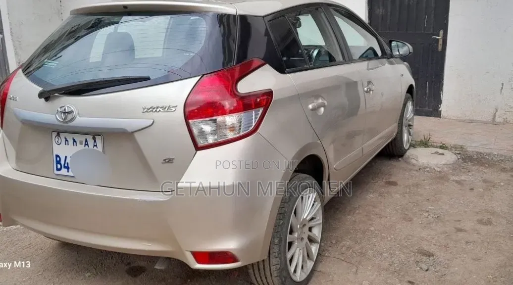 Toyota Yaris 2016