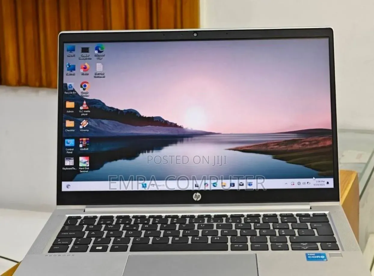 New Laptop HP ProBook 440 16GB Intel Core i5 SSD 512GB