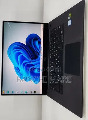 New Laptop Dell XPS 15 16GB Intel Core i7 SSD 512GB