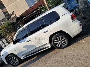 Toyota Land Cruiser 2020 White