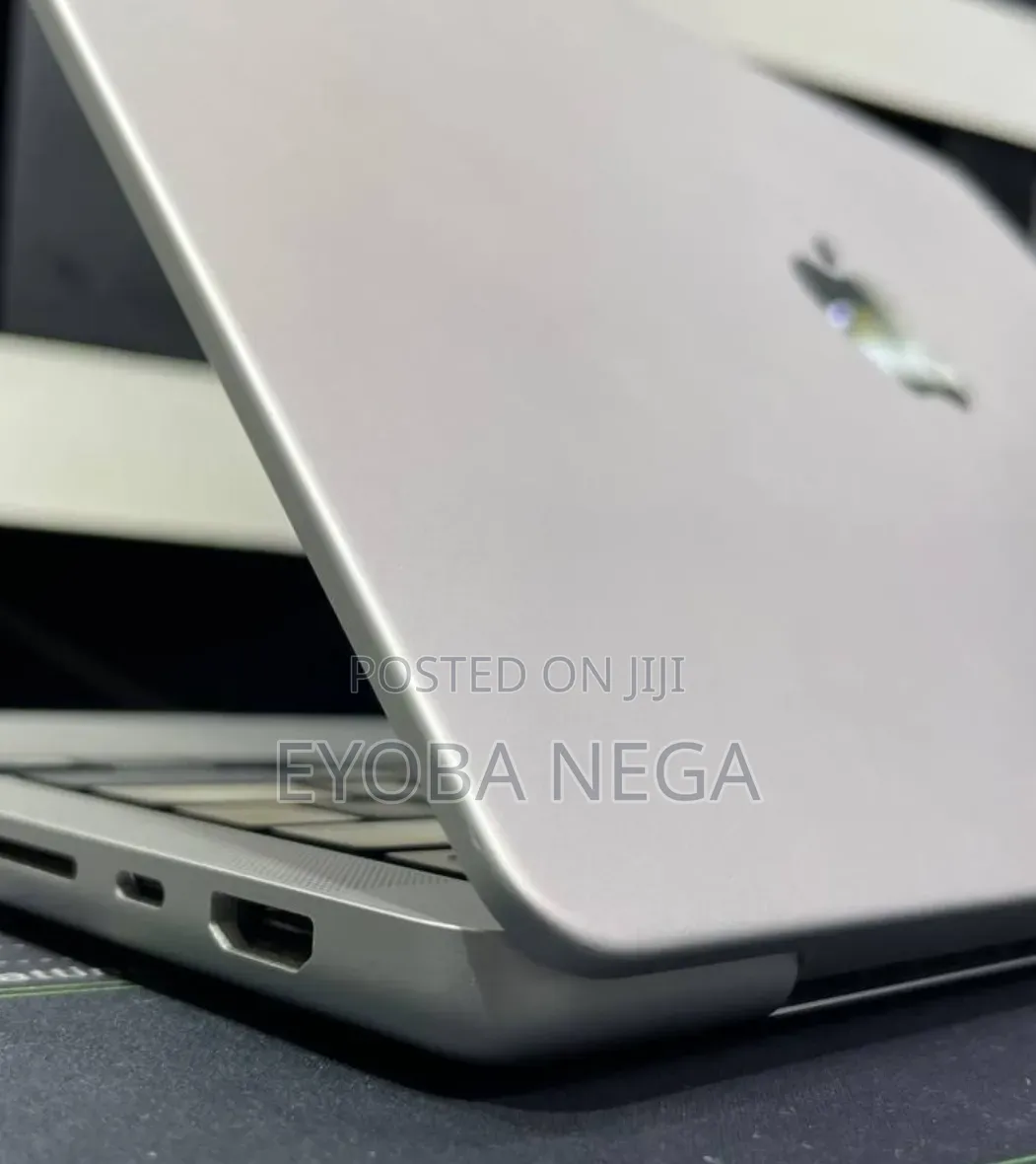 New Laptop Apple MacBook Pro 2021 M1 16GB Apple M1 Pro SSD 512GB