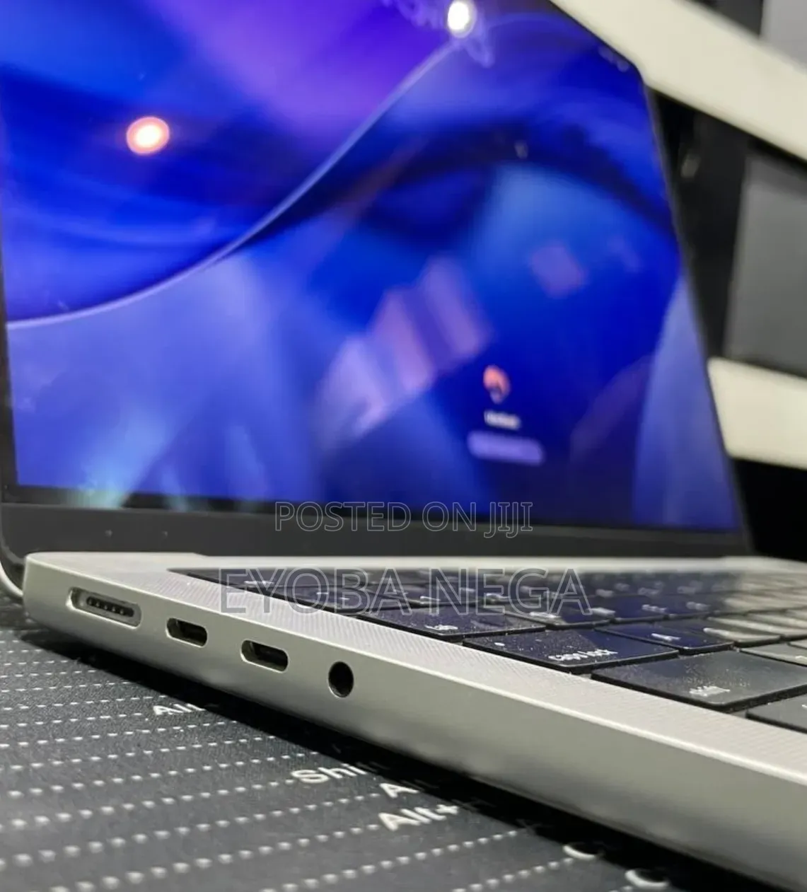 New Laptop Apple MacBook Pro 2021 M1 16GB Apple M1 Pro SSD 512GB