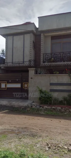 Furnished 5bdrm House in Dukem Polis Sefer, East Shewa for sale