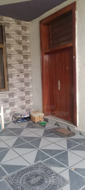 Furnished 5bdrm House in Dukem Polis Sefer, East Shewa for sale