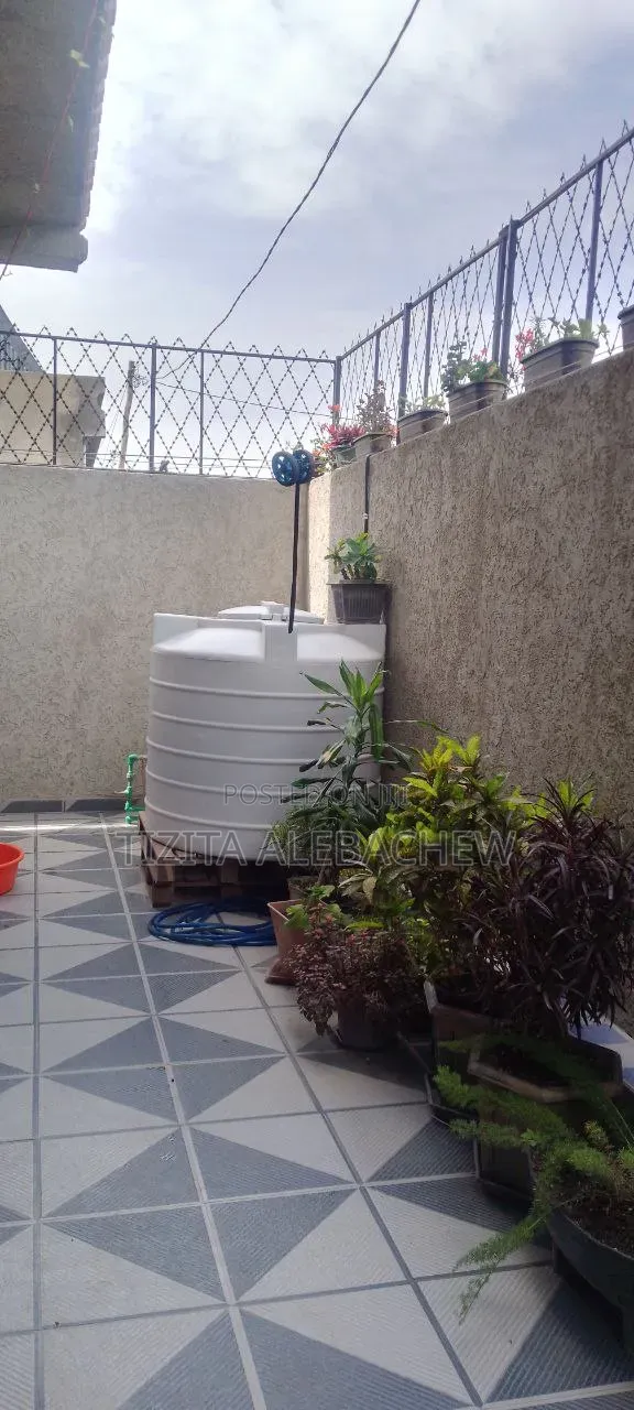 Furnished 5bdrm House in Dukem Polis Sefer, East Shewa for sale