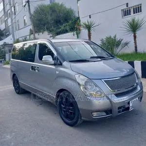 Hyundai Starex 2013 Silver