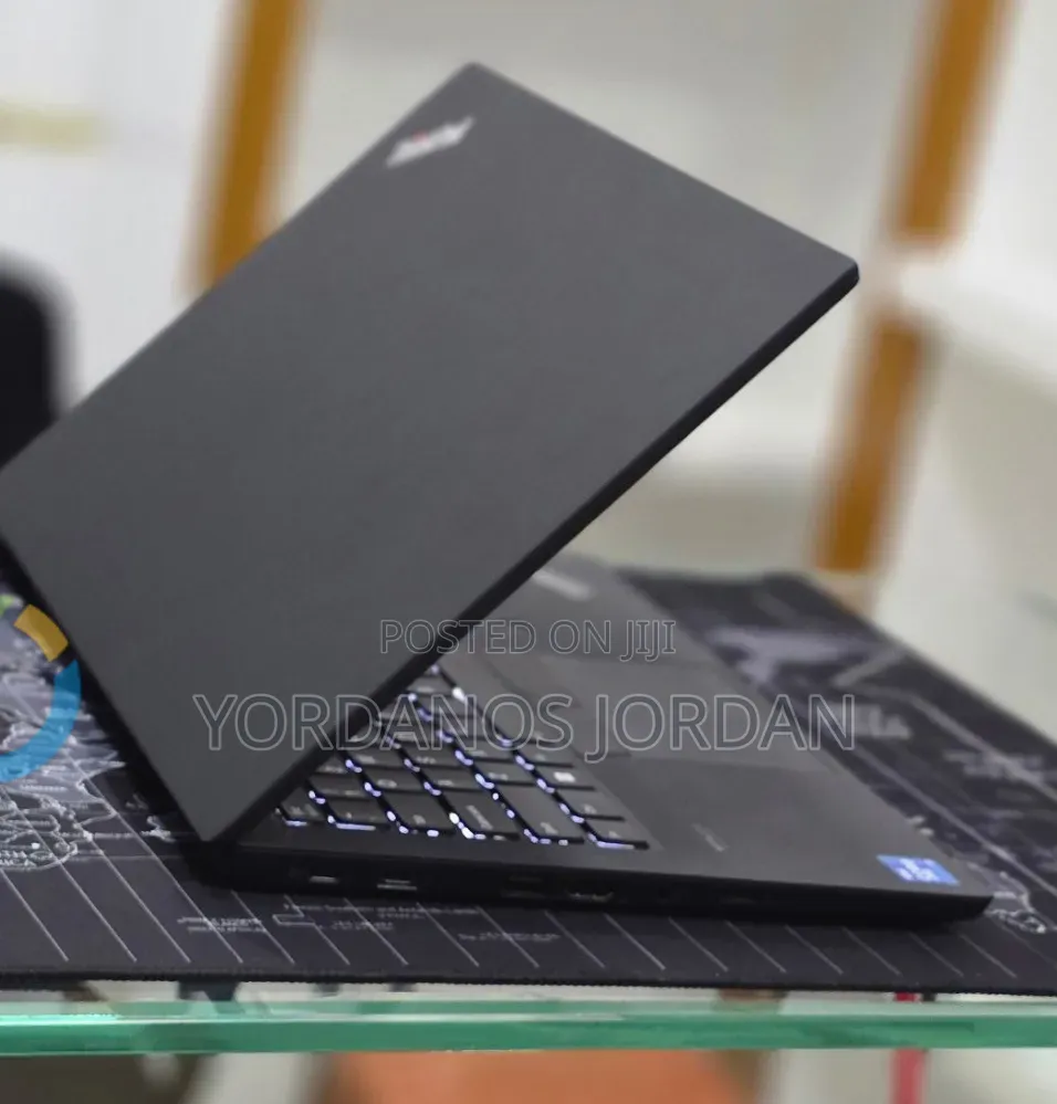 New Laptop Lenovo ThinkPad T14 16GB Intel Core i7 SSD 256GB