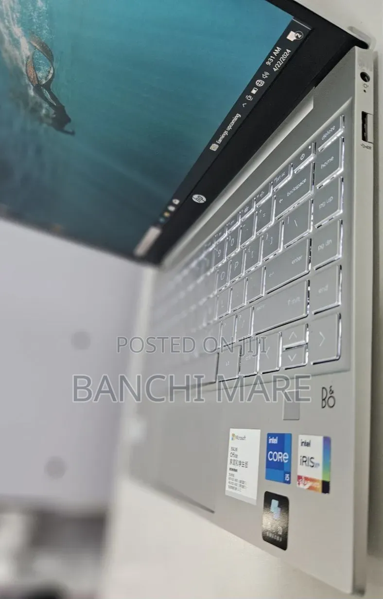 New Laptop HP Pavilion 13 8GB Intel Core i5 SSD 512GB
