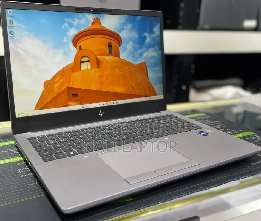New Laptop HP 32GB Intel Core i9 SSD 512GB