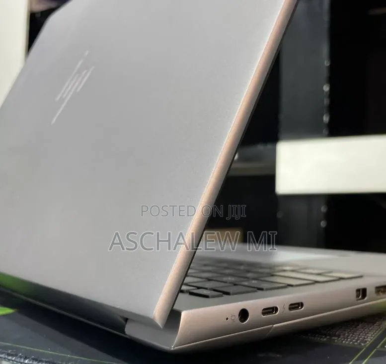 New Laptop HP ZBook 15 32GB Intel Core i9 SSD 512GB