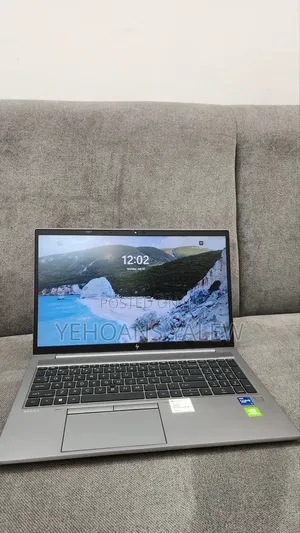 New Laptop HP ZBook Studio G8 16GB Intel Core i7 SSD 512GB
