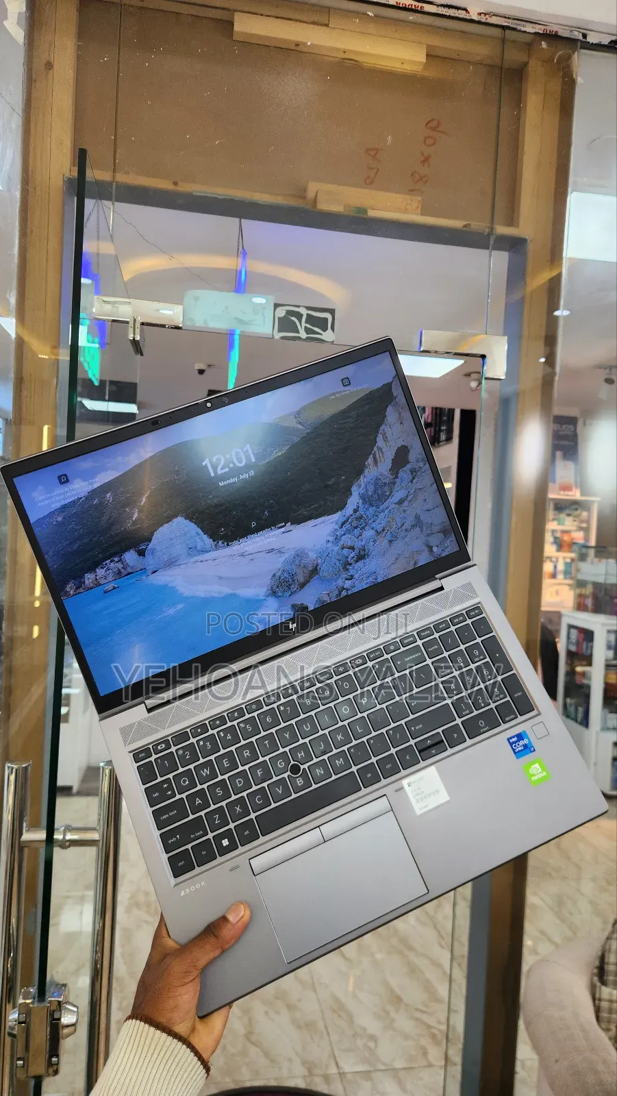 New Laptop HP ZBook Studio G8 16GB Intel Core i7 SSD 512GB