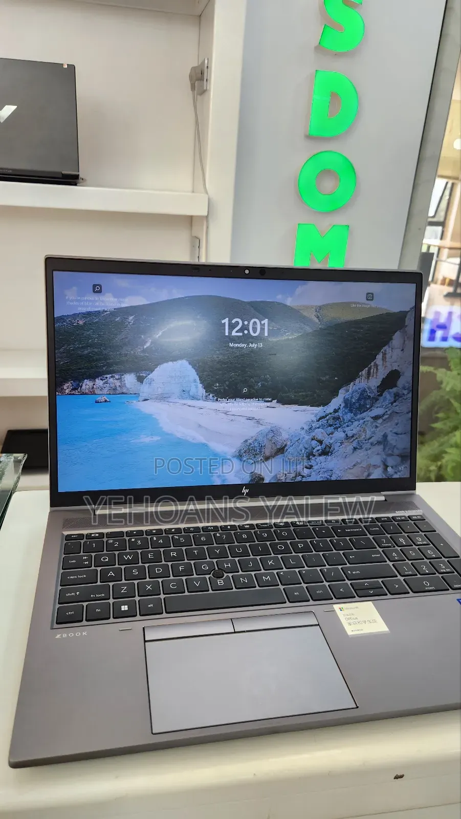 New Laptop HP ZBook Studio G8 16GB Intel Core i7 SSD 512GB
