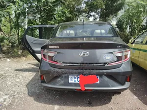 Hyundai I10 2022 Gray