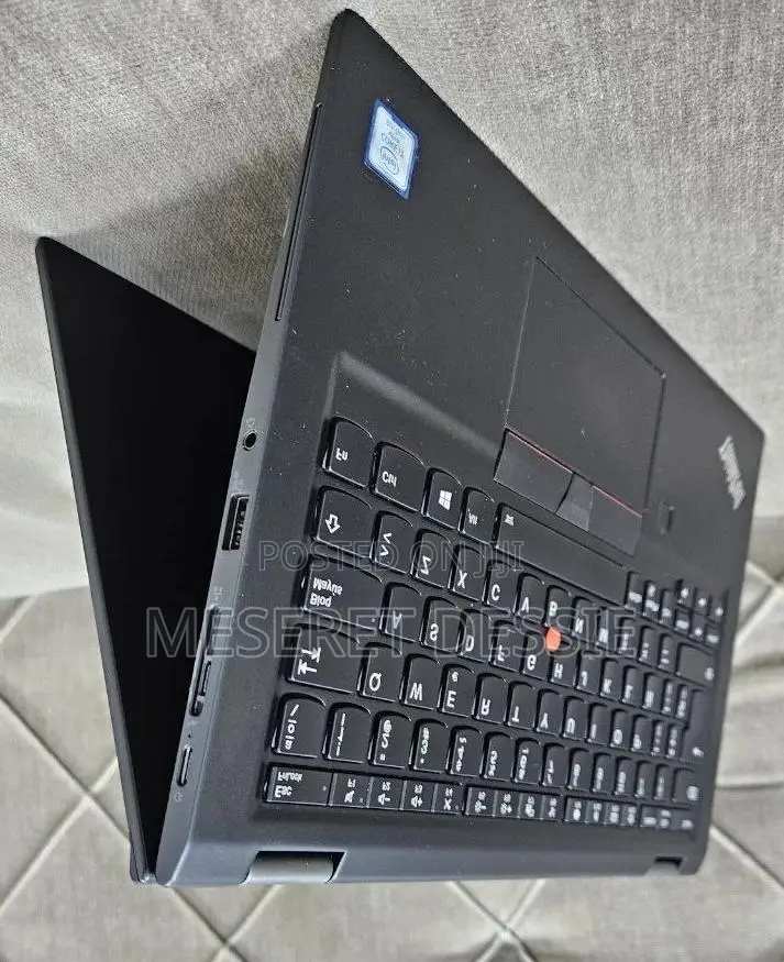 New Laptop Lenovo Yoga 330 16GB Intel Core i7 SSD 512GB