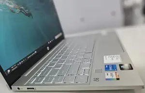 New Laptop HP Pavilion 13 8GB Intel Core i5 SSD 512GB
