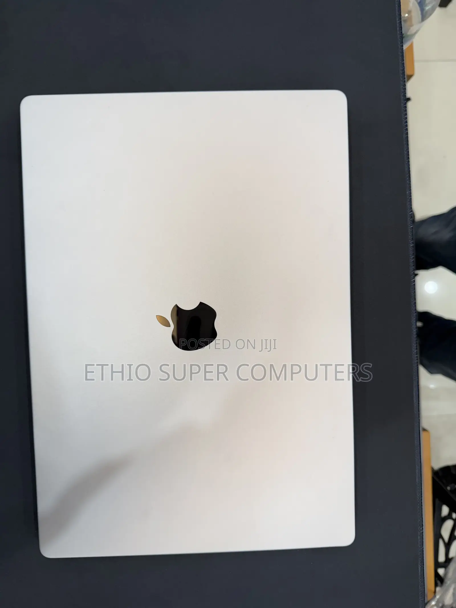 Laptop Apple MacBook Pro 2021 M1 16GB Apple M1 Pro SSD 512GB