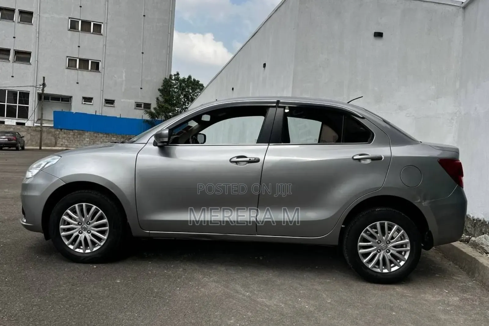 Suzuki Dzire 2022 Silver