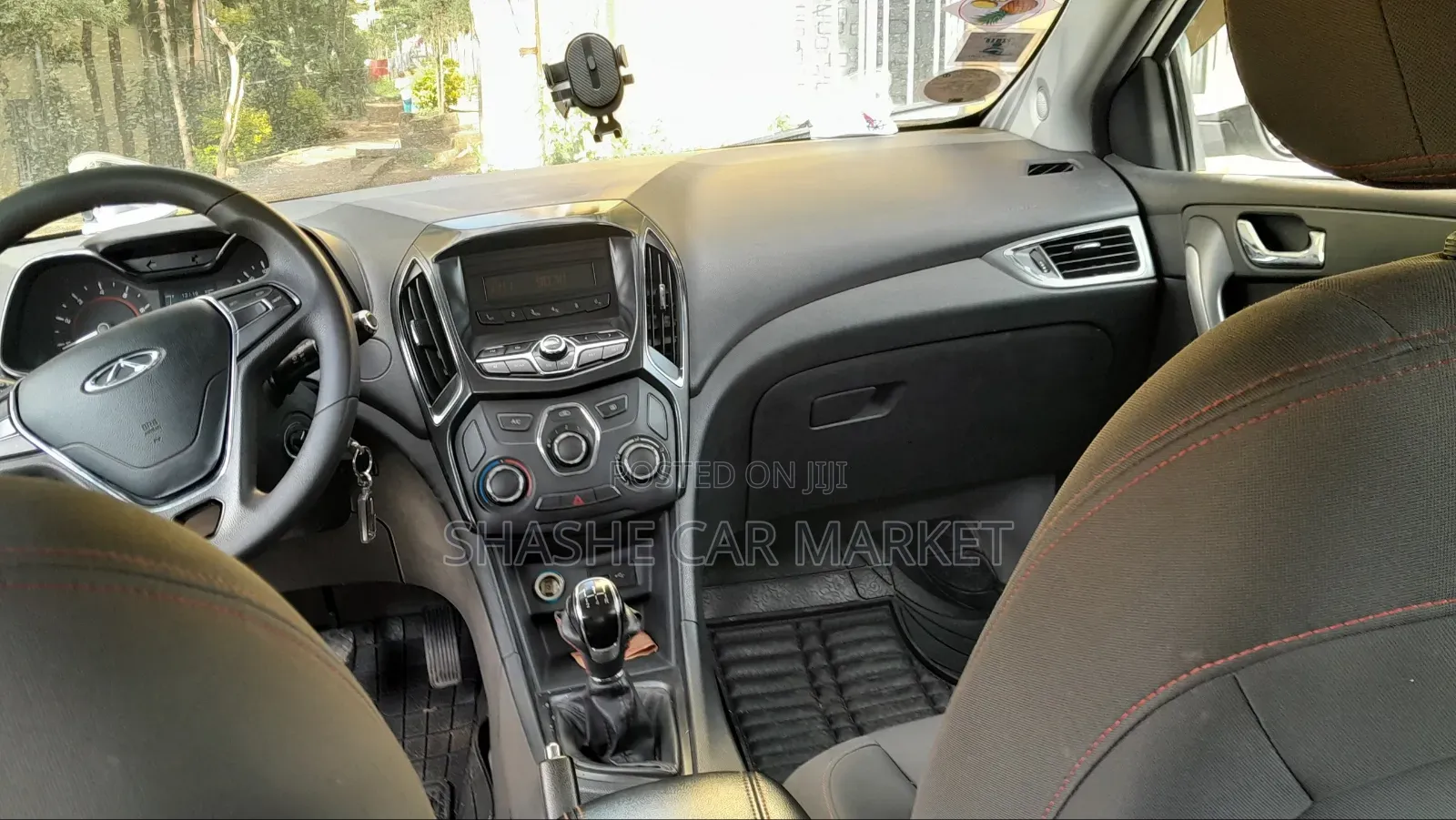 Chery Arrizo 5 2023 White