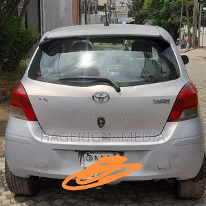 Toyota Yaris 2009 Silver