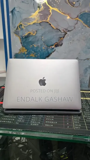 New Laptop Apple MacBook Air 2020 M1 8GB Apple M1 SSD 256GB