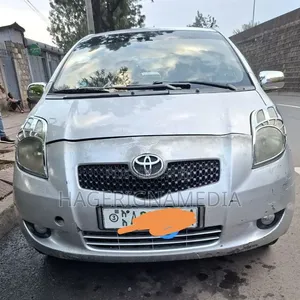Toyota Yaris 2009 Silver