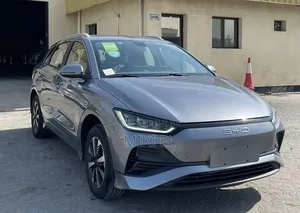 New BYD E2 43 kWh 94 hp FWD 2025 Gray