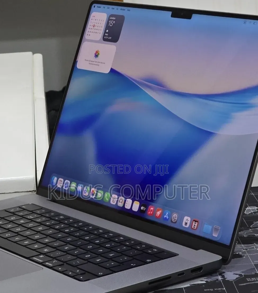 New Laptop Apple MacBook Pro 2021 M1 Max 32GB Apple M1 SSD 1T