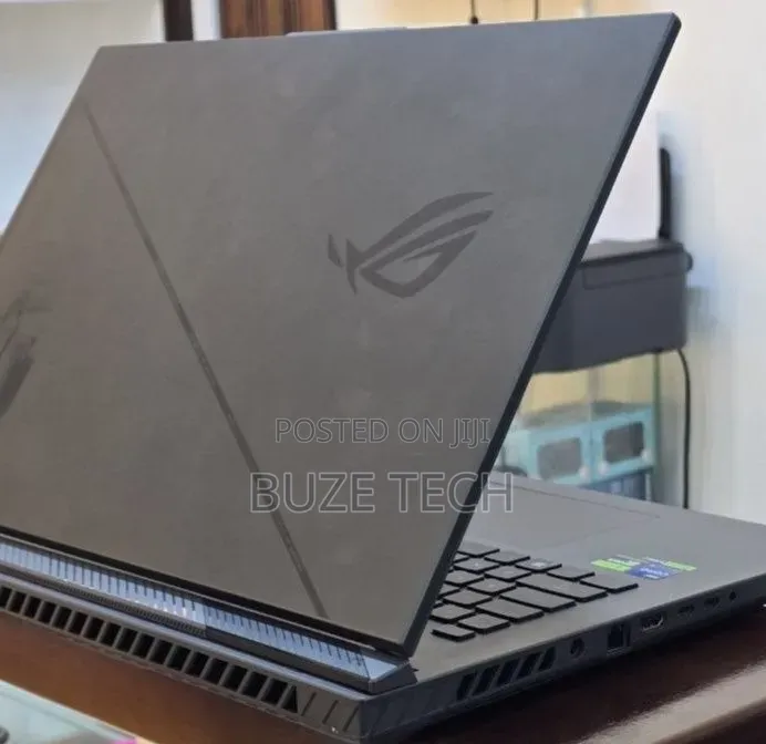 New Laptop Asus ROG Strix G18 40GB Intel Core i9 SSD 1T