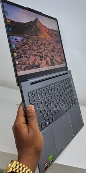 New Laptop Lenovo Thinkbook 14 16GB AMD Ryzen 7 SSD 512GB