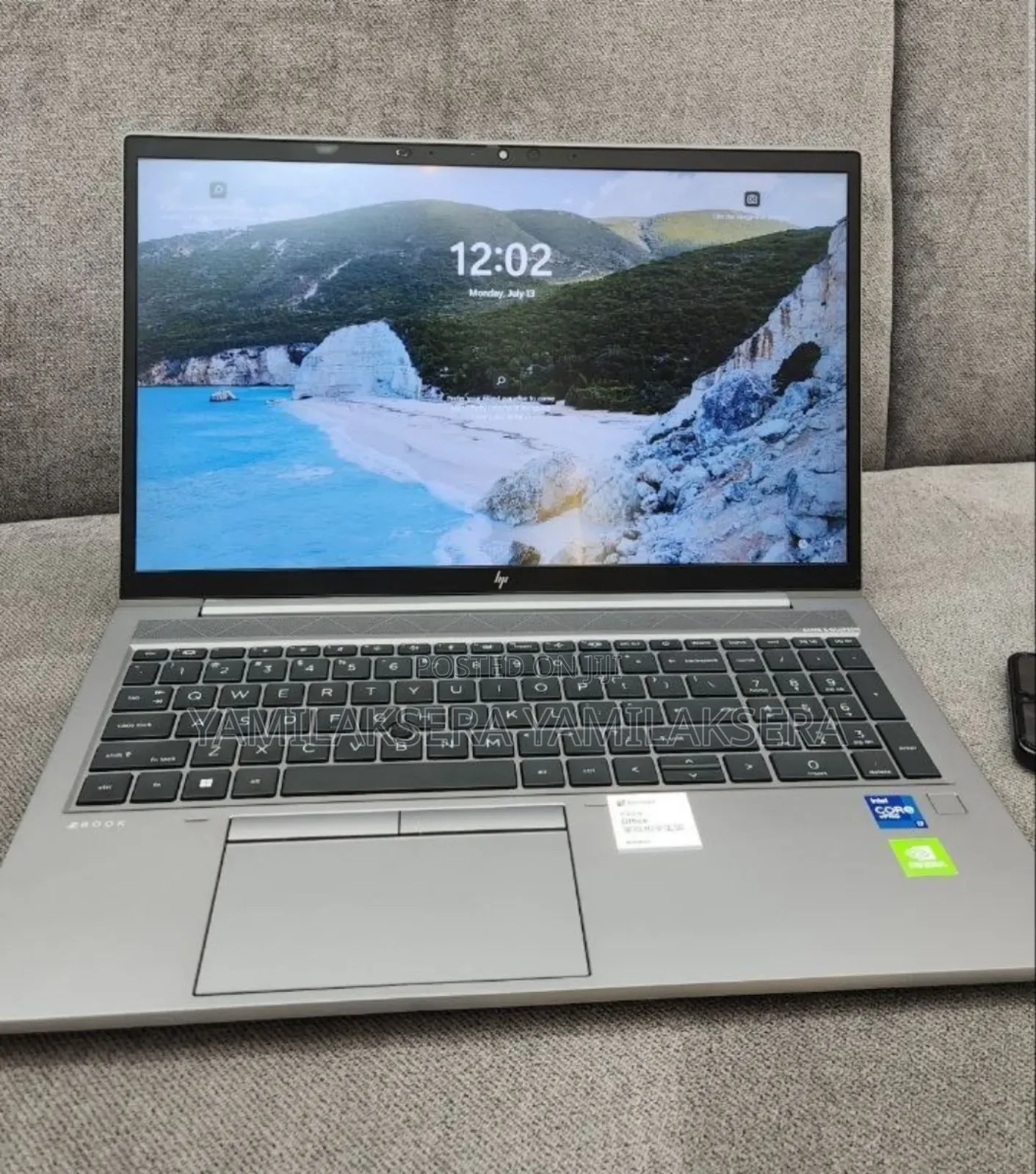 New Laptop HP ZBook Firefly G8 16GB Intel Core i7 SSD 512GB