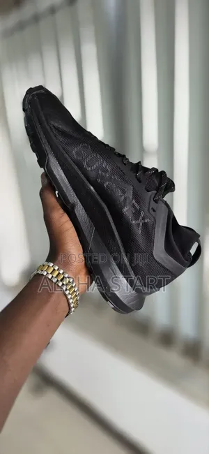 Nike Gortex Fexon Water Proof Sneakers for You Made in Vietnam