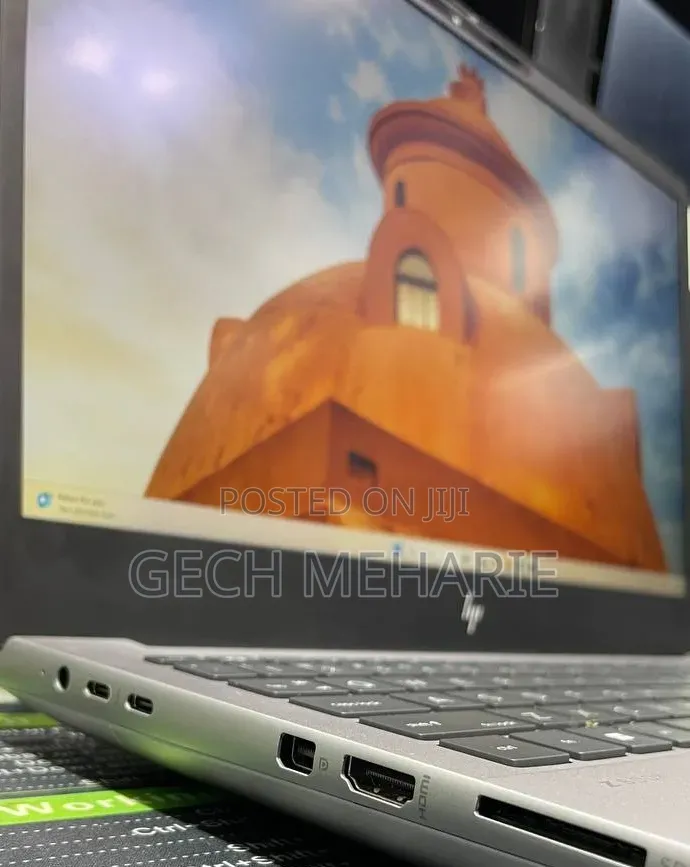 New Laptop HP ZBook Studio 32GB Intel Core i9 SSD 512GB