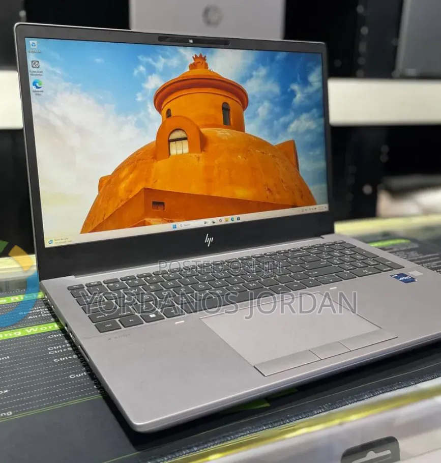 New Laptop HP ZBook 15 32GB Intel Core i9 SSD 512GB