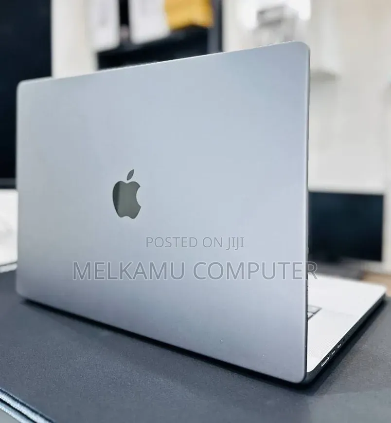 New Laptop Apple MacBook Pro 2021 M1 16GB Apple M1 SSD 512GB