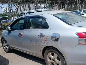 Toyota Yaris 2007 Silver